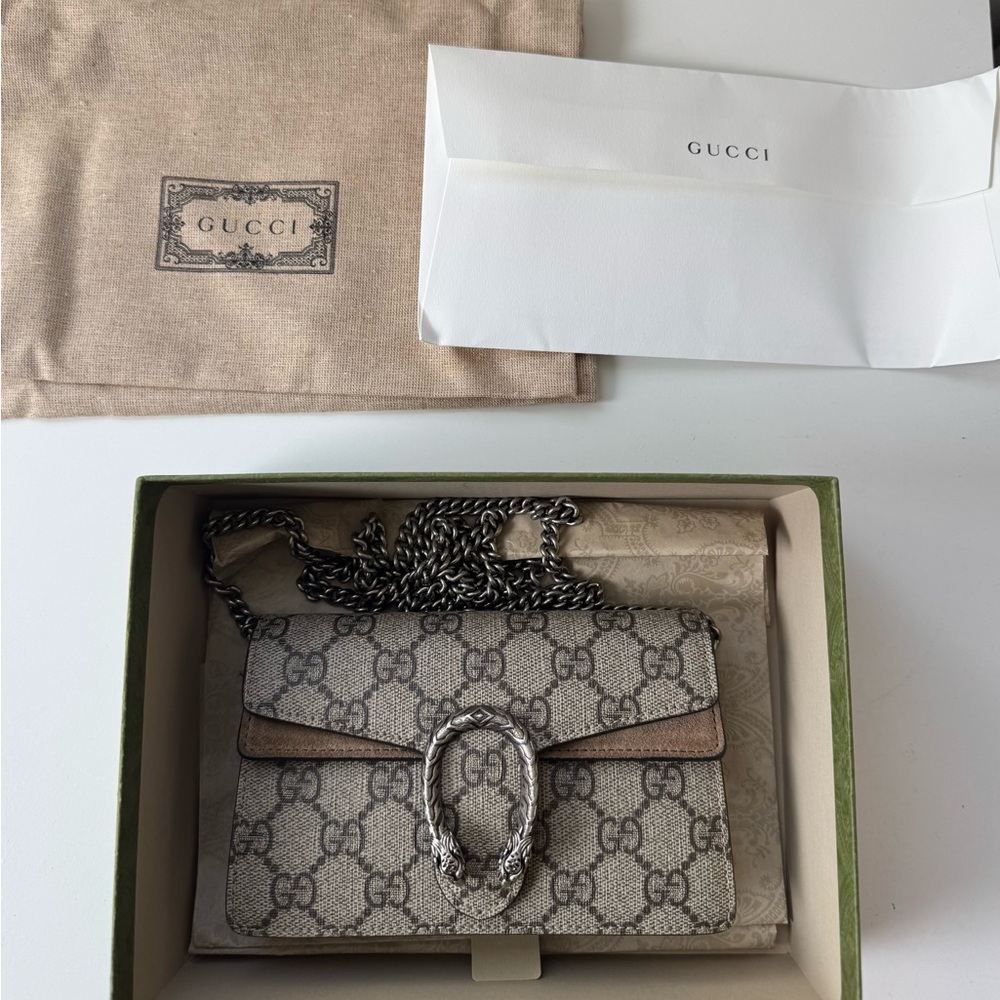 Gucci Beige and Brown Monogram Bag - Picture 2 of 10